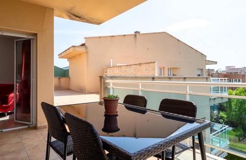 Costa Dorada Apartamento | Penthouse with terrace and pool 100m beach