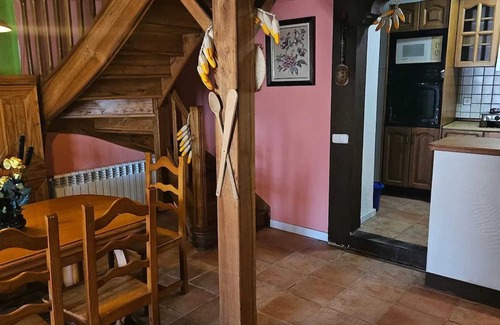 Canejan Casa | Homerez - Spacious House in Canejan with Mountain View