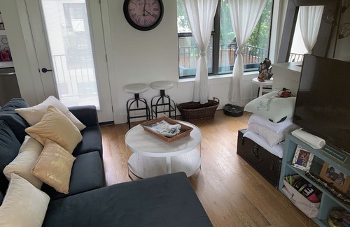 Blackshear-Prospect Hill Casa | Charming 2-bedroom house with AC, WiFi in fabulous East Austin