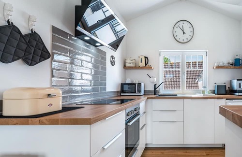 Wesselburen Apartamento | Apartamento 'Nordseeperle' con balcón y Wi-Fi