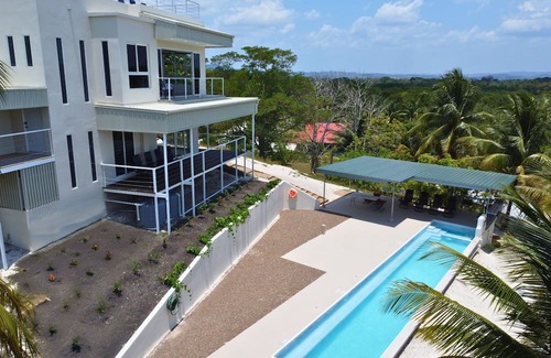 San Ignacio Villa | Charming 2-bedroom villa with Swimming Pool, WiFi, & AC in lovely San Ignacio