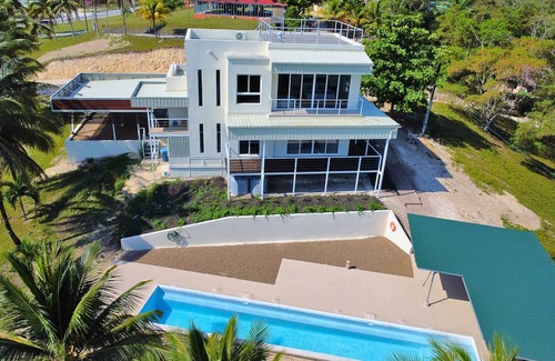 San Ignacio Villa | Charming 2-bedroom villa with Swimming Pool, WiFi, & AC in lovely San Ignacio