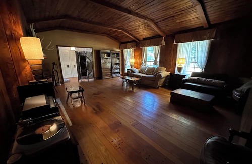 Clarksdale Casa | Clarksdale Retreat with Pool/Sauna - Sleeps 13