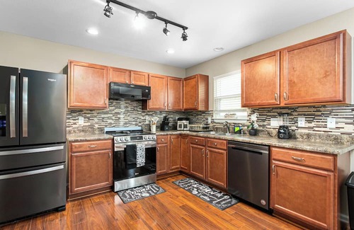 Mebane Casa | Quiet Suburban Stay w/ Parking