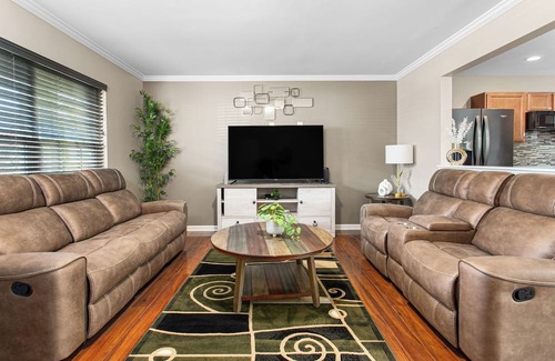 Mebane Casa | Quiet Suburban Stay w/ Parking