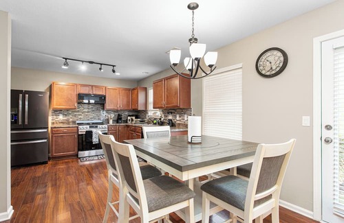 Mebane Casa | Quiet Suburban Stay w/ Parking
