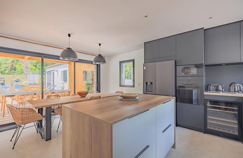 Le Grand-Village-Plage Casa | New air-conditioned archecte villa, heated pool near beach and shops