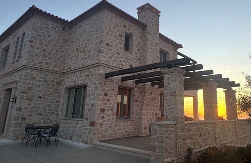 Korithi Villa | Luxury modern Villa, nestled on the mountain side with panoramic sea view.