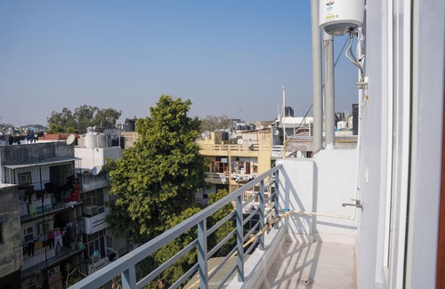 Lajpat Nagar Apartamento | 1BHK Boho Escape in Lajpat Nagar