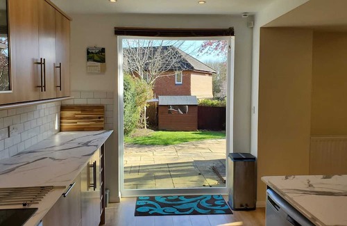 Reading Casa | The Twyford Hideaway - Close to Twyford Train Station & Recently Renovated