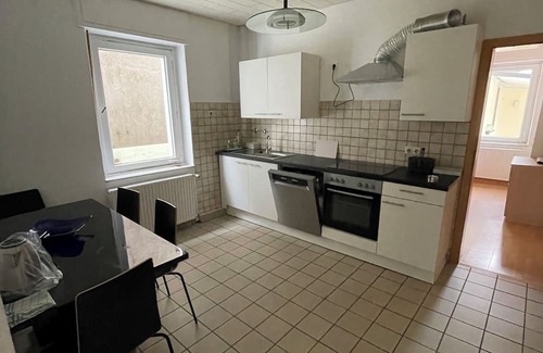 Holland Apartamento | Cozy 2 1/2 room apartment in Bochum Wattenscheid, near the A40