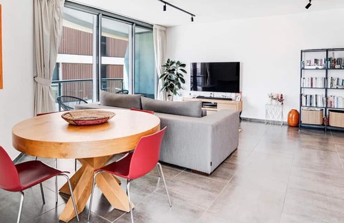 Florentin Apartamento | Bright and Hype 2BR in Florentin by FeelHome
