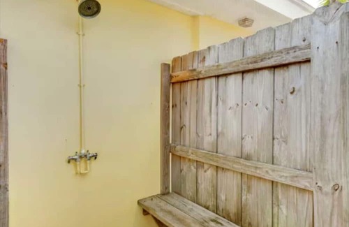 Cocoa Beach Casa | Tiki Turtle Tropical Retreat: Kayaks, Bikes & Cocoa Beach Bliss!