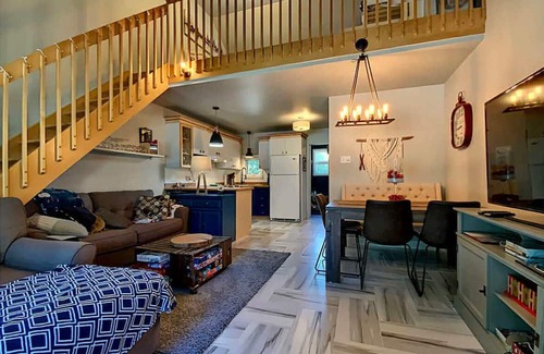 L'Anse-Saint-Jean Chalet De Esquí | Chalet in the heart of the Mont-Édouard ski slopes -ski in, ski out