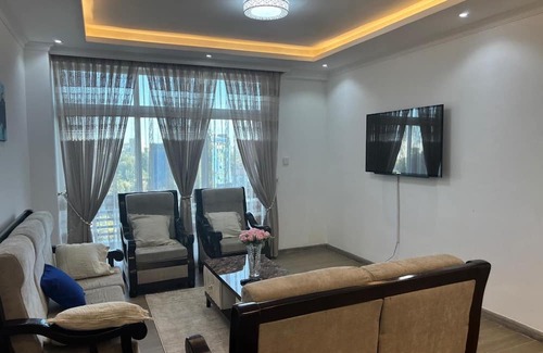 Kirkos Apartamento | Enchanting 3-bedroom apartment with WiFi in Addis Ababa