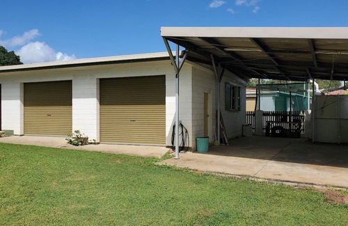 St Helens Beach Casa | Serene St Helens Beach affordable. Multi Families. Crabbing, fishing & relax.