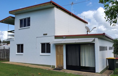 St Helens Beach Casa | Serene St Helens Beach affordable. Multi Families. Crabbing, fishing & relax.