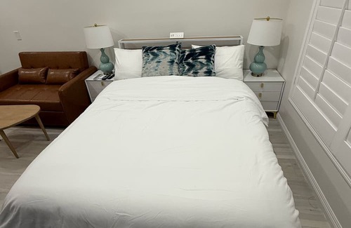 Santa Clarita Apartamento | Guest Suite — Private Entrance