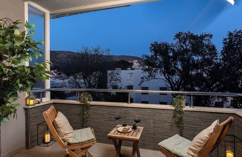 Dubrovnik Apartamento | Charming 2-bedroom apartment with WiFi and AC in Dubrovnik