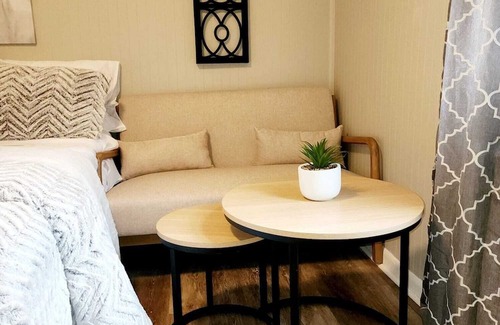 Ashland Apartamento | Cozy compact Studio in Ashland, PA, High-speed Wi-Fi , AC & Complimentary coffee