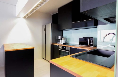 Punavuori Apartamento | Vibrant Helsinki Stay | 5 Min to Design District