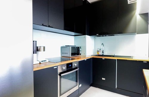 Punavuori Apartamento | Vibrant Helsinki Stay | 5 Min to Design District
