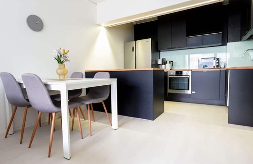 Punavuori Apartamento | Vibrant Helsinki Stay | 5 Min to Design District