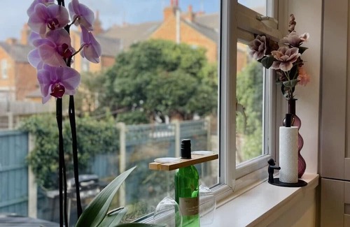 West Bridgford Casa | Cosy 2-bedroom home located in the heart of West Bridgford - Inc enclosed garden