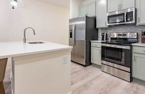 Wilmington Apartamento | Barsala l 3BD in prime location with easy access to US 17