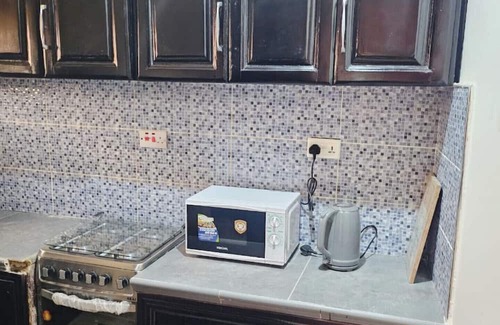 Kumasi Casa | Royal Renaissance... studio apartment...25 minutes drive away from the airport.