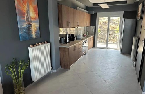 Amfilochia Apartamento | Suite 3 on the Hill - Stunning, Spacious, and Breathtaking Panoramic View