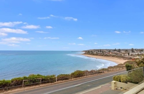 Adelaide Casa | Cozy Getaway retreat-5 bd 2 bath near beach and wineries