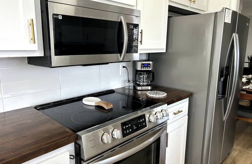 Grandview Casa | Ultimate 2 King Ensuite Contemporary 14 guests + Apt 5Bdrm