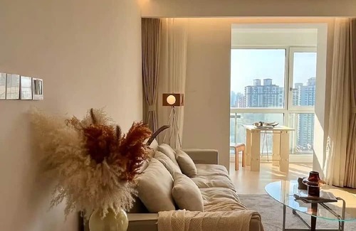 Xuhui Apartamento | Sunny Abode鼎园A Newly renovated near Xintiandi