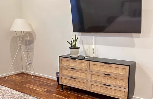 East Downtown Houston Casa | In the heart of Houston with skyline view rooftop!