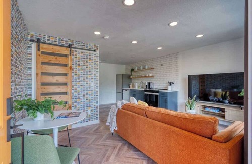 Woodstock Apartamento | The Perfect Retro Portland Retreat ~Vintage Shops