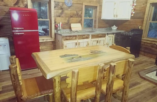 Jim Falls Cabina | Hidden nook cabin