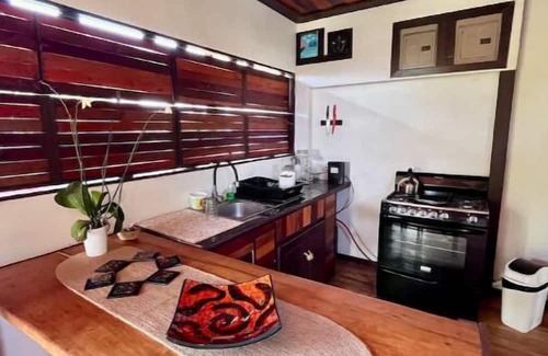Las Olas Beach Community Condominio | Casa Macaw Ocean View 3-bedroom condo in fantastic Esterillos Oeste with AC,WiFi