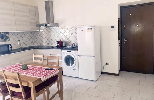 Gorla Apartamento | Quiet apartment 30 meters from the Red Metro, in a well-serviced area