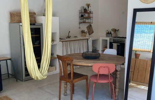Saint-Quentin-la-Poterie Casa | Provencal house with pool house in the heart of a beautiful Uzège village