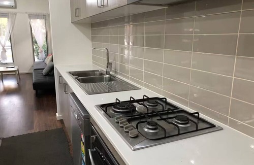 Pakenham Casa | 11 Serenity Home 4-bedroom house with WiFi and AC in delightful Pakenham