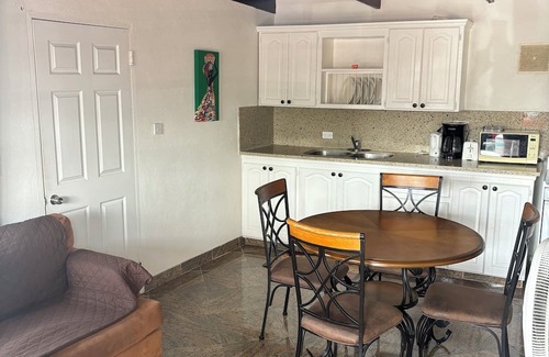 St. Lawrence Gap Apartamento | Rose Apartments Barbados