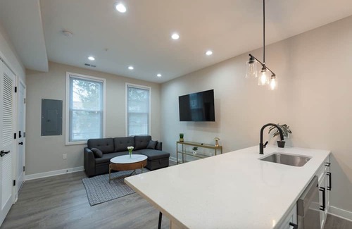 Southeast Apartamento | LUX Modern 2BR Apartment in DC