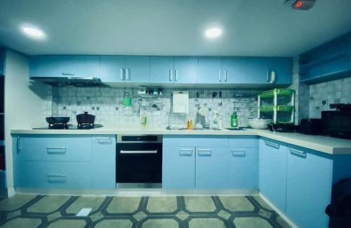 Sail Rock Beach Apartamento | Standard Queen Room with Two Queen Beds