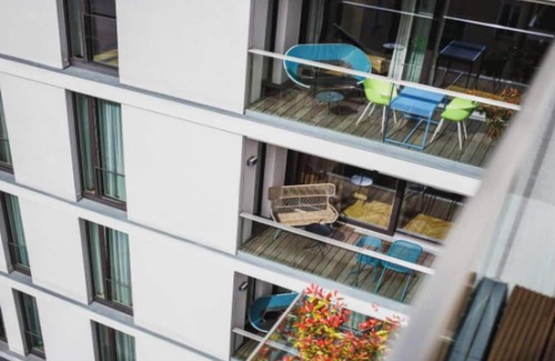 Mitte Apartamento | Experience Refined Living in a Fully Renovated Berlin-Mitte Residence