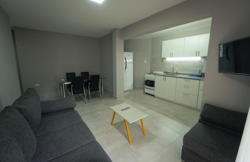 Posadas Apartamento | 2-bedroom apartment in welcoming Posadas with AC, WiFi. Enjoy your stay