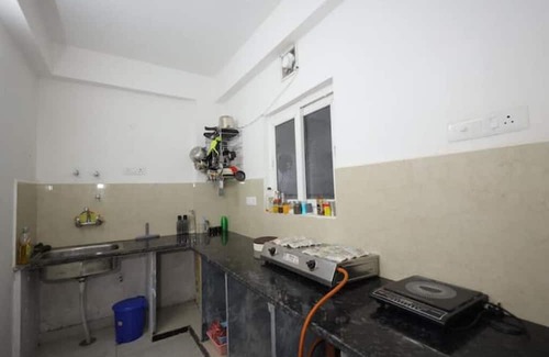 Kalyanpur Apartamento | Private Suite with Full Kitchen-Walk to IIT Kanpur