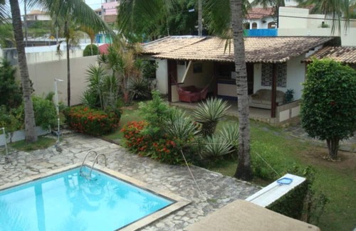 Vilas do Atlantico Apartamento | Large furnished studio apartment near Vilas beach