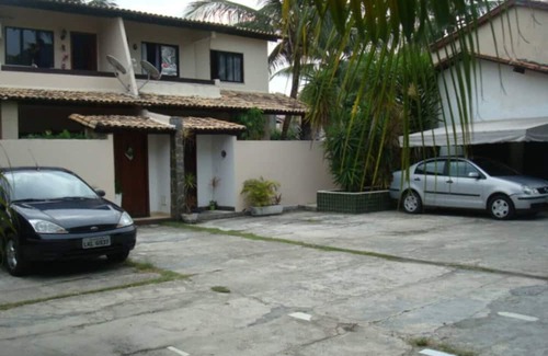 Vilas do Atlantico Apartamento | Large furnished studio apartment near Vilas beach