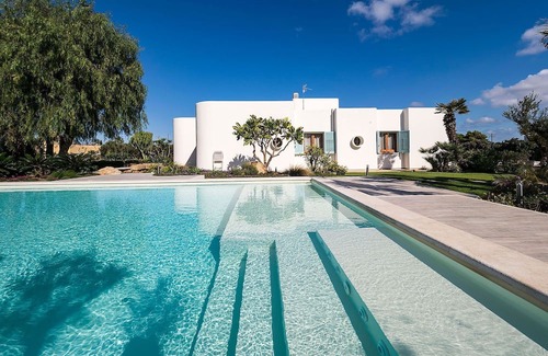 Nubia Villa | Villa en Paceco con 7 habitaciones, capacidad 14
